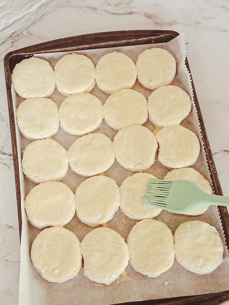 Biscuits egg wash