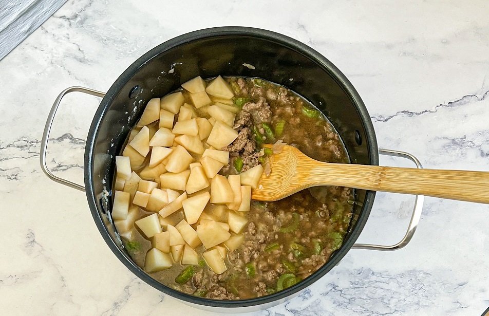 Hamburger hotdish potatoes