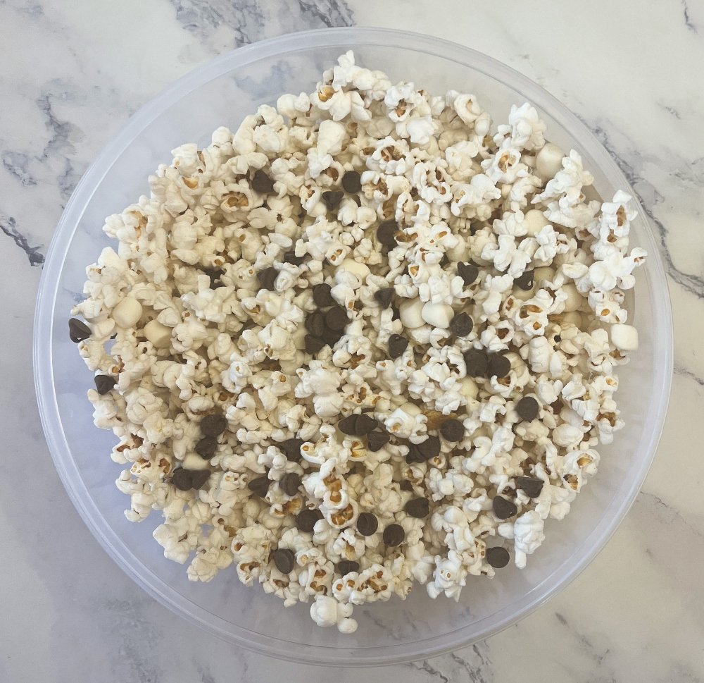 popcorn, chocolate chips, graham crackers