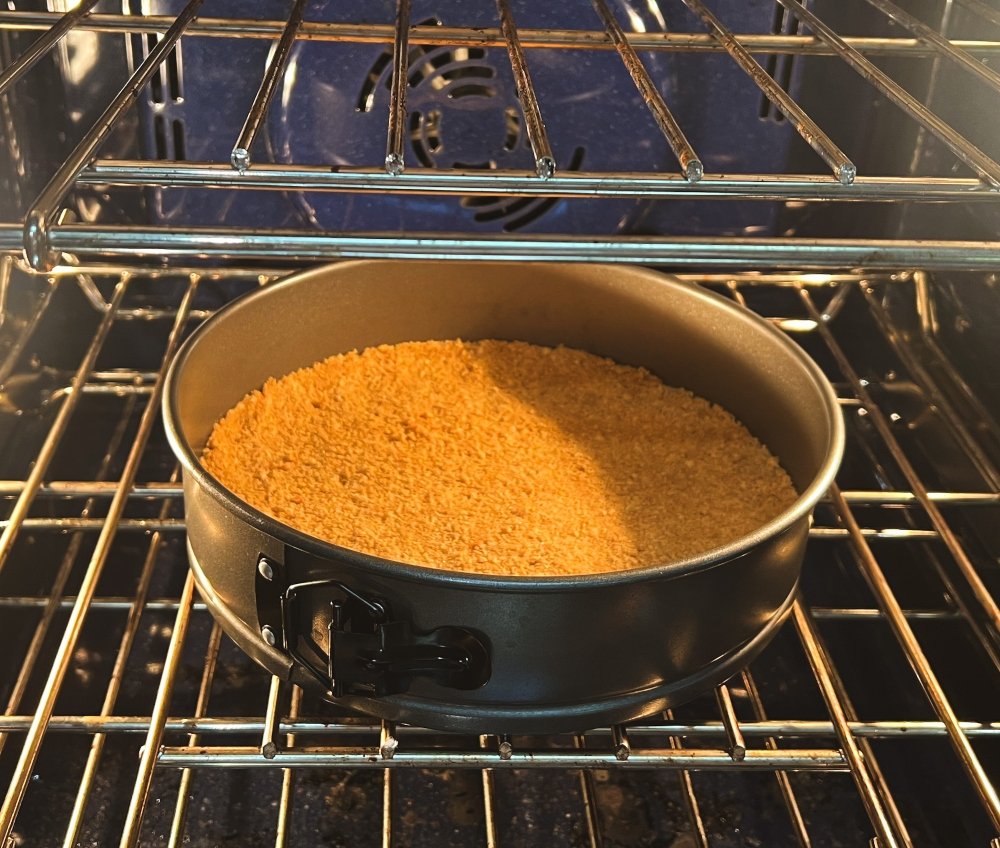 baking graham cracker crust