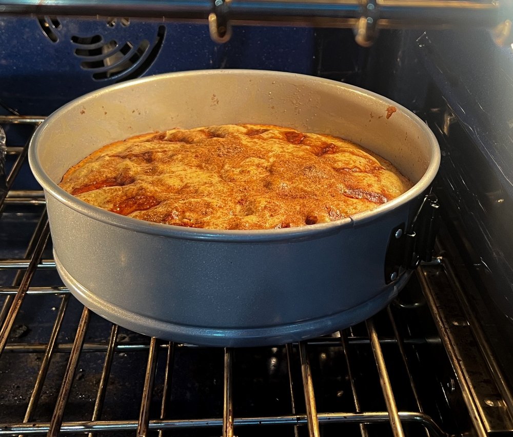 Apple cake baking