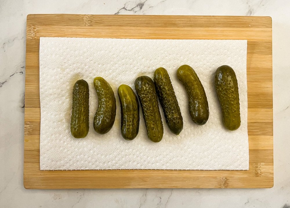 Drying dill pickles