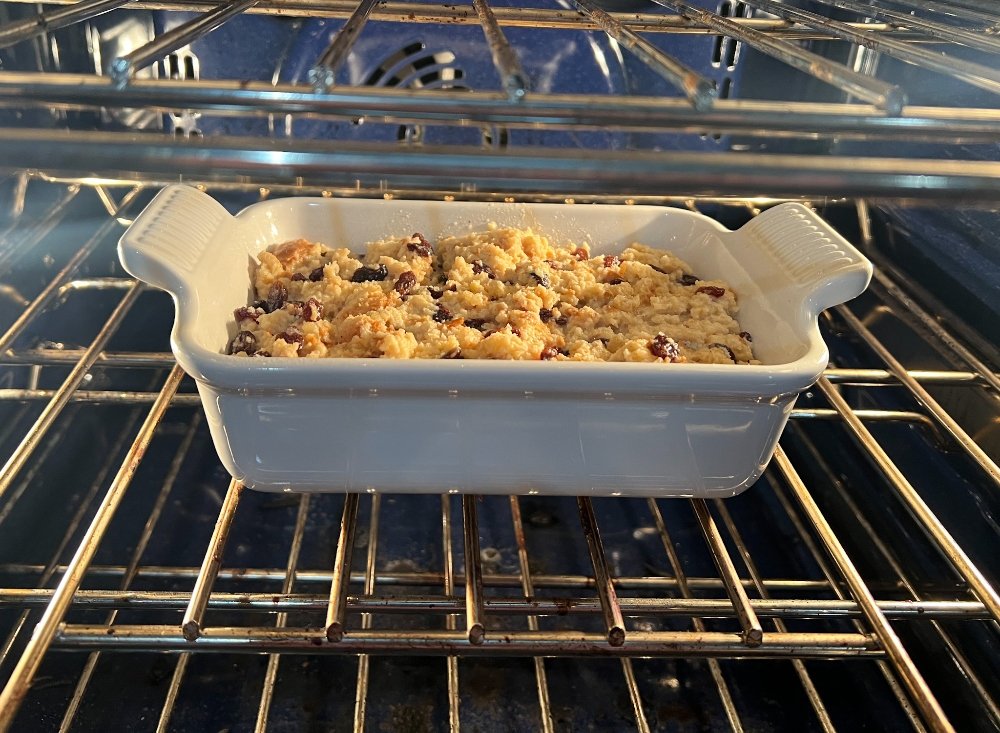 bread pudding baking