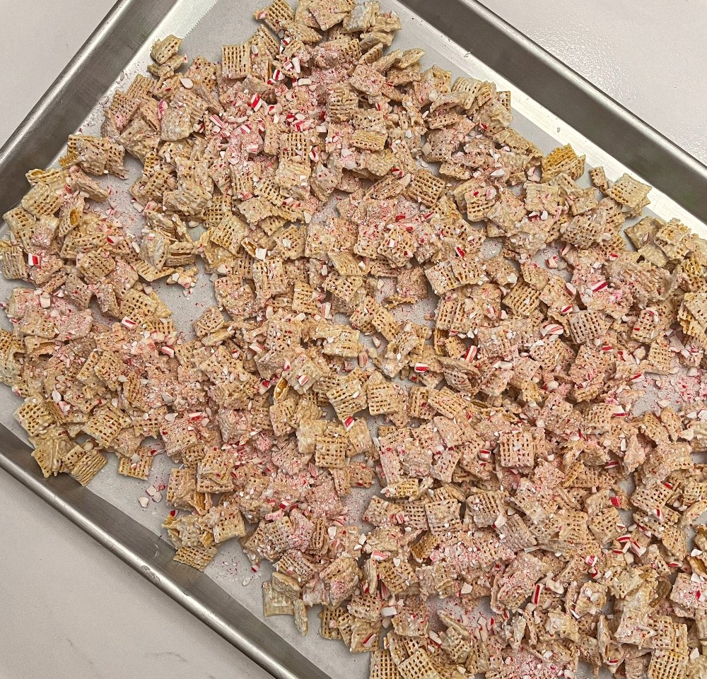 Candy cane crunch ready to break apart