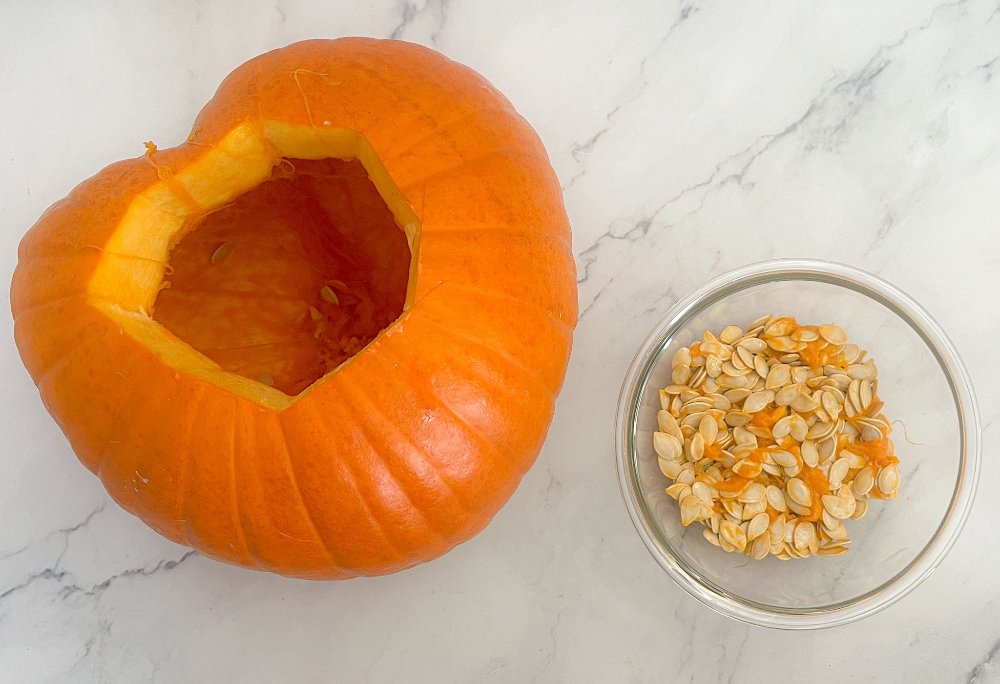 Removing seeds from the pumpkin