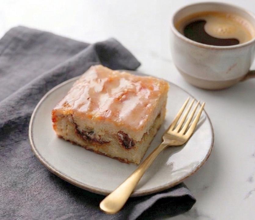 Honey Bun Cake