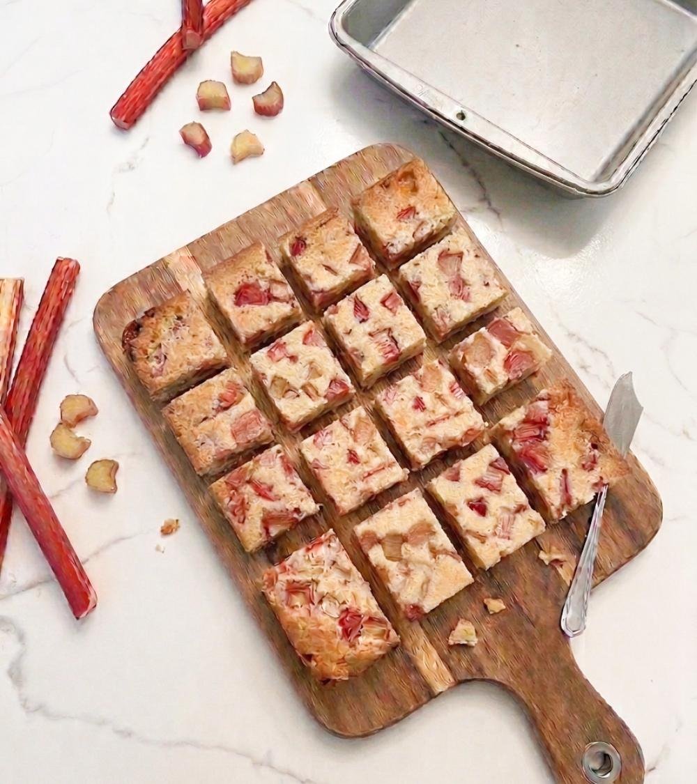 Rhubarb Dream Bars